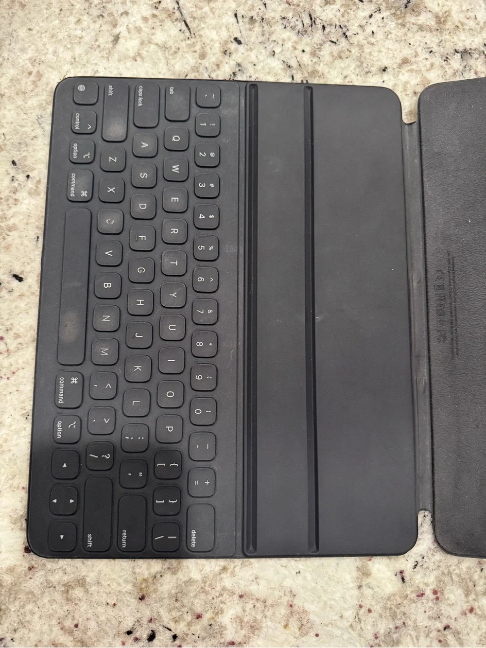 Apple iPad Pro 13 inch Smart Folio